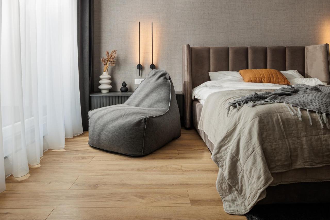 Mandala Designer Apartments With Free Private Parking, Near Mall Coresi براشوف المظهر الخارجي الصورة