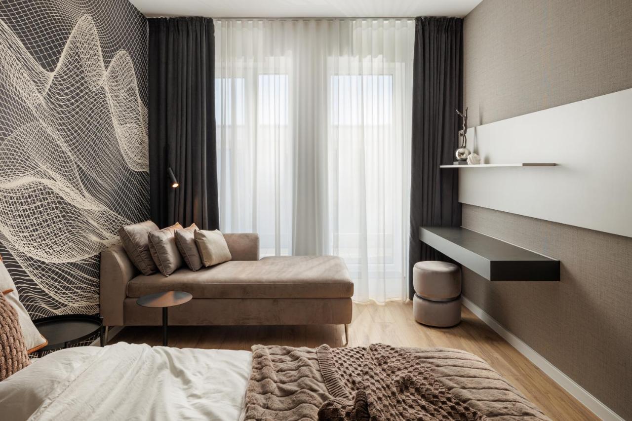 Mandala Designer Apartments With Free Private Parking, Near Mall Coresi براشوف المظهر الخارجي الصورة