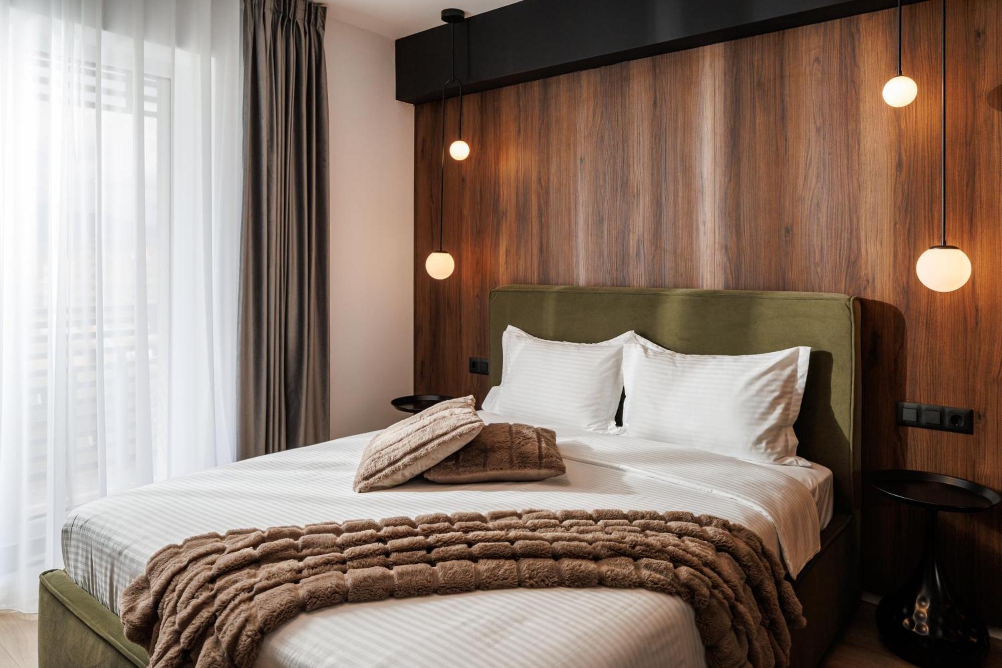 Mandala Designer Apartments With Free Private Parking, Near Mall Coresi براشوف المظهر الخارجي الصورة
