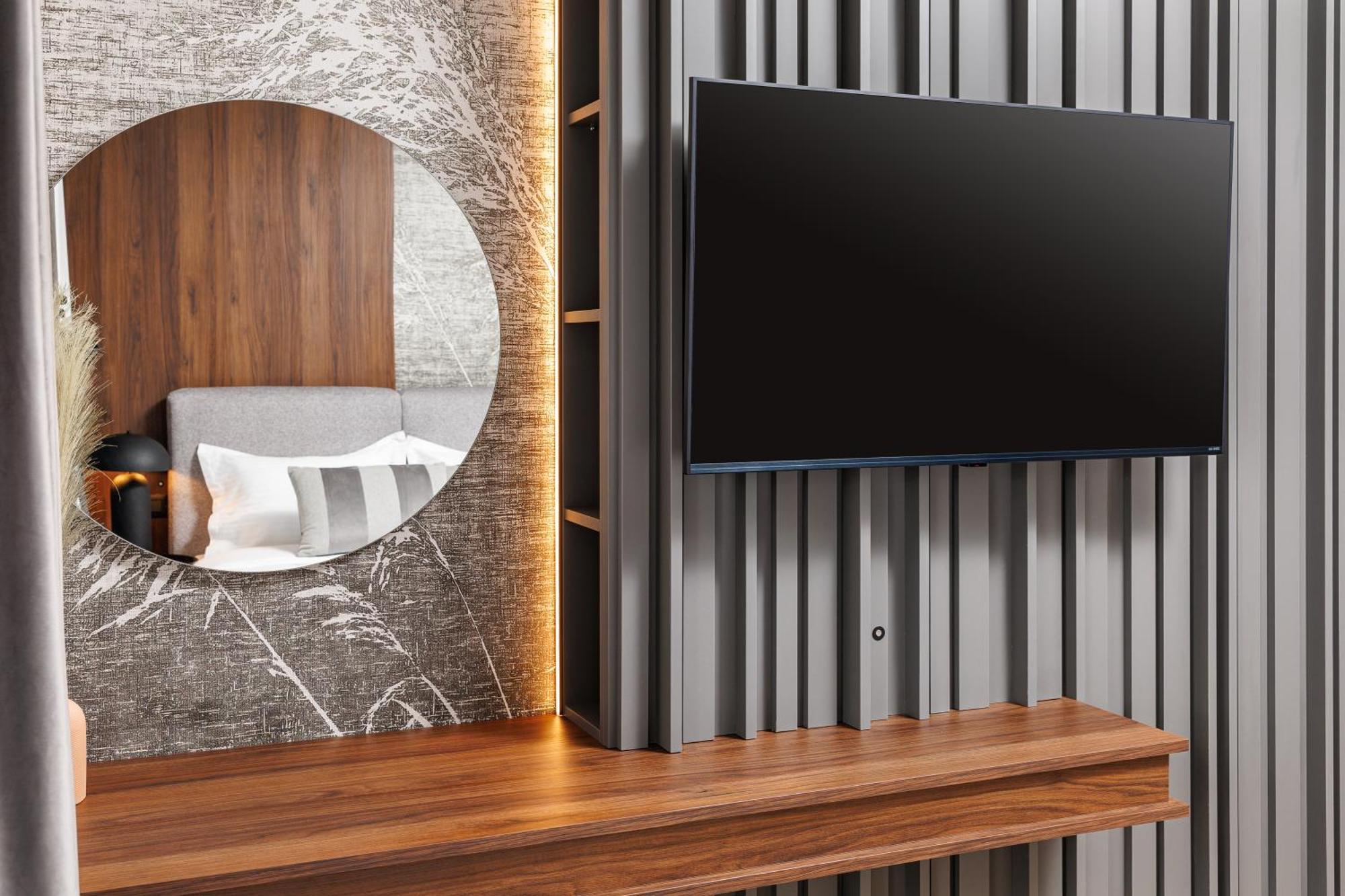 Mandala Designer Apartments With Free Private Parking, Near Mall Coresi براشوف المظهر الخارجي الصورة