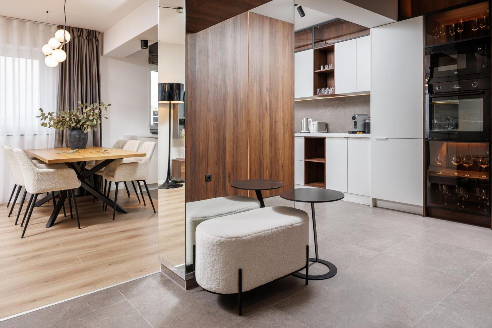 Mandala Designer Apartments With Free Private Parking, Near Mall Coresi براشوف المظهر الخارجي الصورة