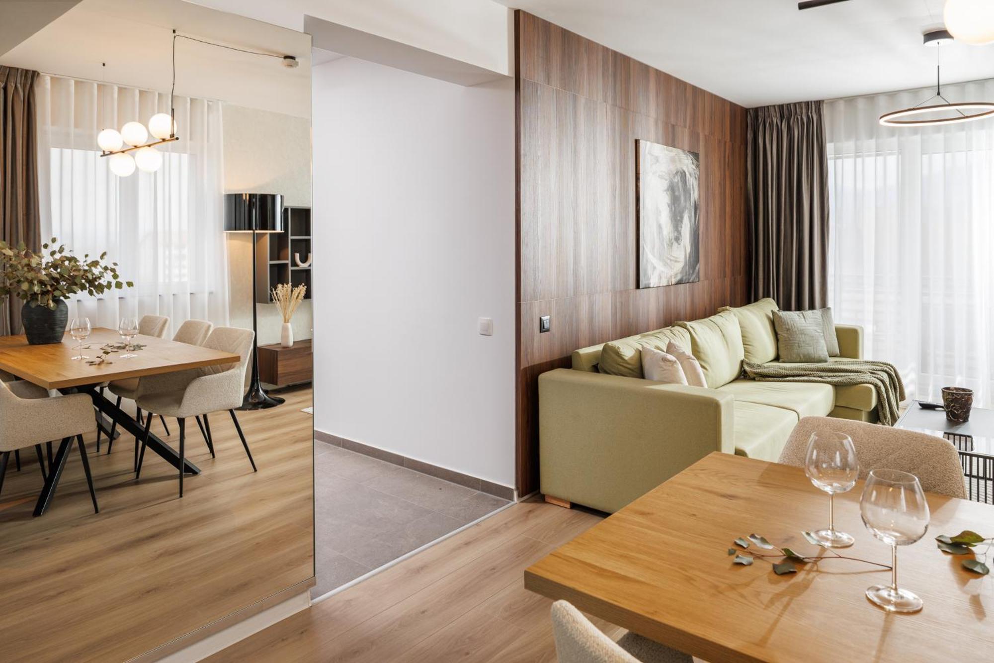 Mandala Designer Apartments With Free Private Parking, Near Mall Coresi براشوف المظهر الخارجي الصورة