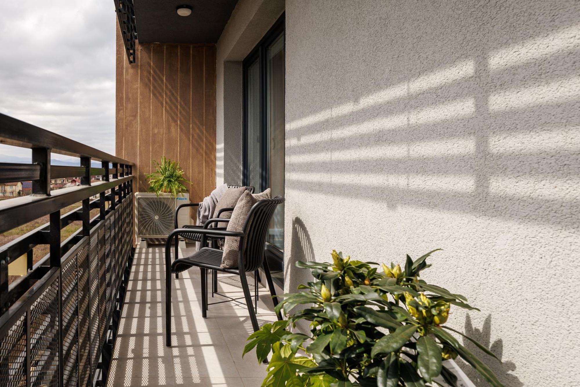 Mandala Designer Apartments With Free Private Parking, Near Mall Coresi براشوف المظهر الخارجي الصورة